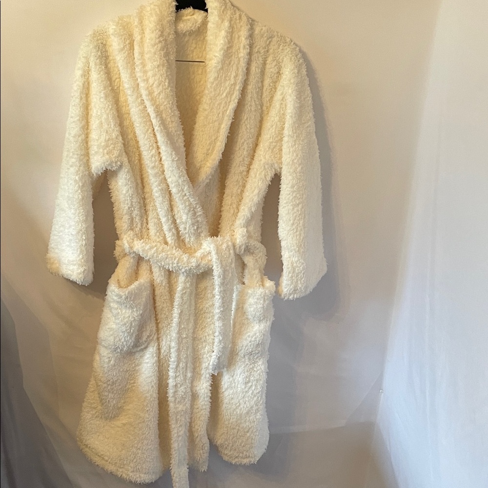 Ulta Beauty Cream Fleece Robe NWOT